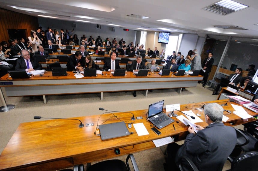 O projeto foi aprovado na CAE com pedido de urgência para análise pelo Plenário - Edilson Rodrigues/Agência Senado