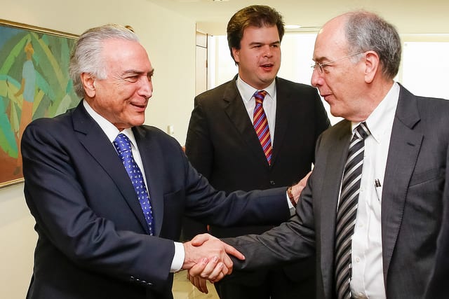 O presidente Michel Temer, o ministro de Minas e Energia, Fernando Coelho Filho, e o presidente da Petrobras, Pedro Parente, participam da cerimônia de lançamento do Plano de Negócios da petroleira 